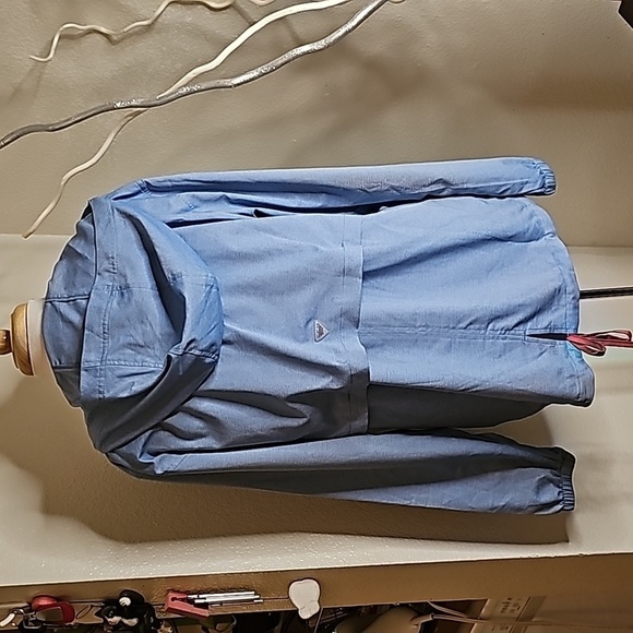 Baby Blue with coral snaps  light weight hooded top. - Picture 3 of 5